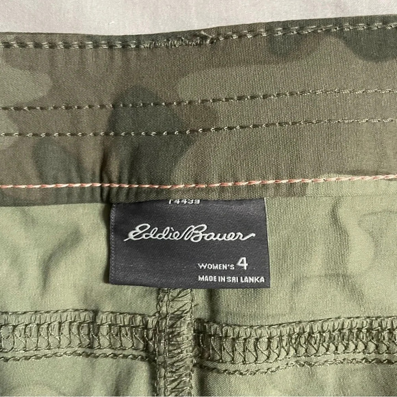 Eddie Bauer Travex Capri Pants Womens 4 Slightly Curvy Straight Leg Camo Nylon - Picture 9 of 10